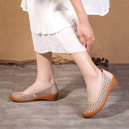 Laila – Apricot Sheepskin Wedge Sandalen met Openingen