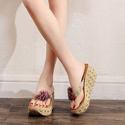 Neeltje - Gebreide Wedge Teenslippers met Bloemen