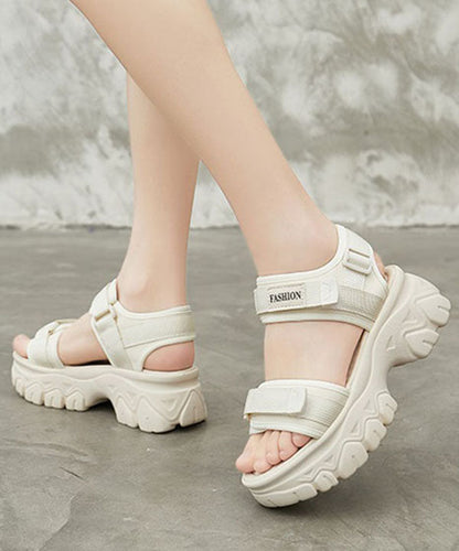Adelineke - Peep Toe Gesp Plateau Sandalen