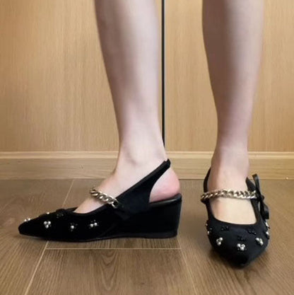 Sabine – Zwarte Wedge Sandalen met Strik en Puntige Neus