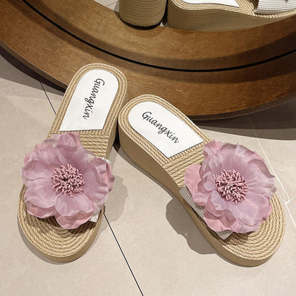 Suus – Zwarte Bohemian Wedge Slide Sandalen met Bloemen