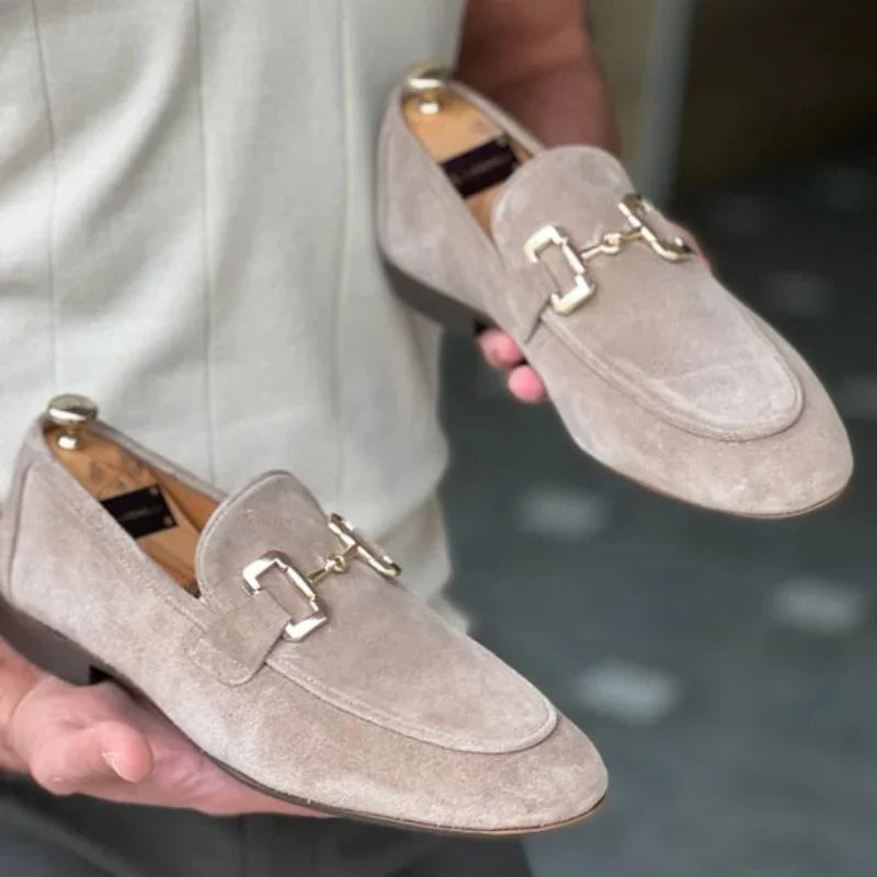 Cyrus - Suède Loafer Met Gesp Detail