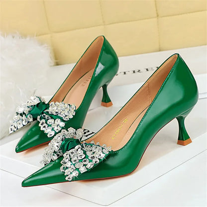 Lelia - Bruiloft Pumps met Diamanten Strik